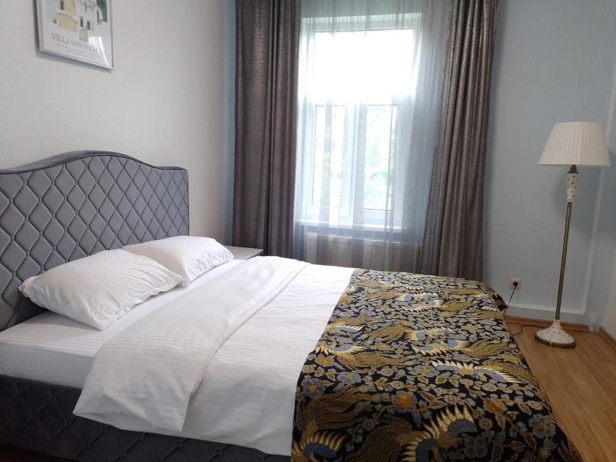 House, Garden & Sauna. Free Parking. Train Stop-200 M. Sea-1 Km. Jurmala Exterior photo