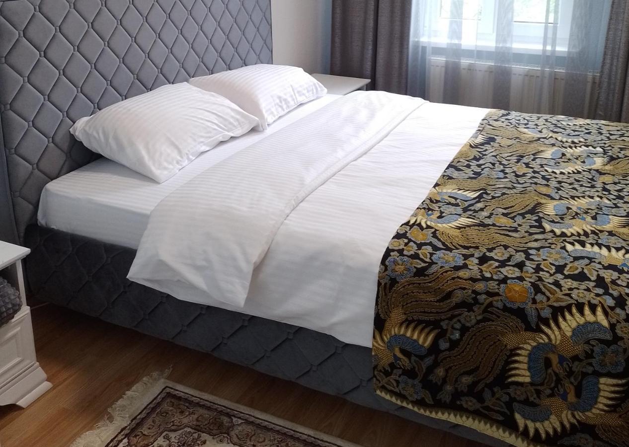House, Garden & Sauna. Free Parking. Train Stop-200 M. Sea-1 Km. Jurmala Exterior photo