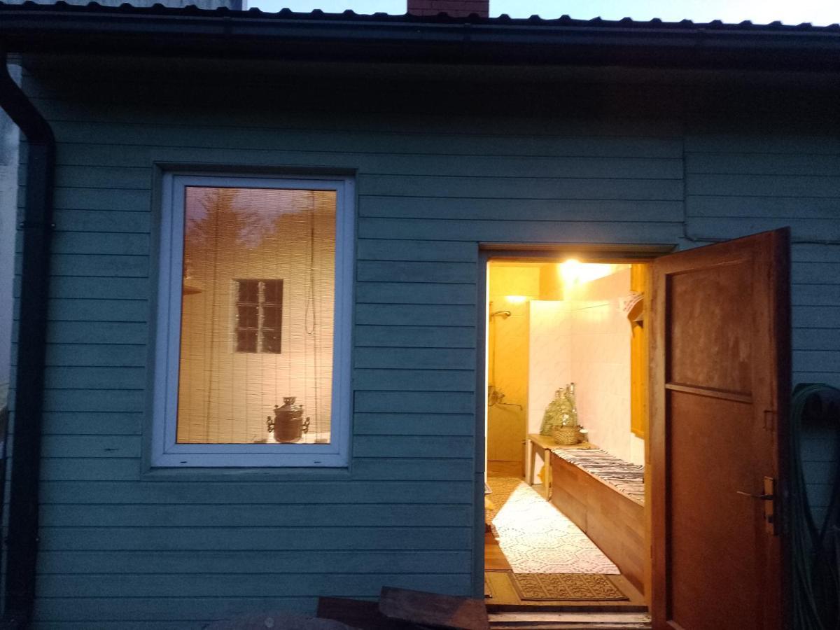 House, Garden & Sauna. Free Parking. Train Stop-200 M. Sea-1 Km. Jurmala Exterior photo