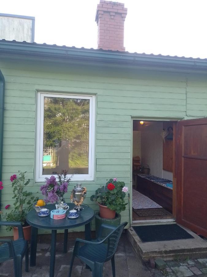 House, Garden & Sauna. Free Parking. Train Stop-200 M. Sea-1 Km. Jurmala Exterior photo